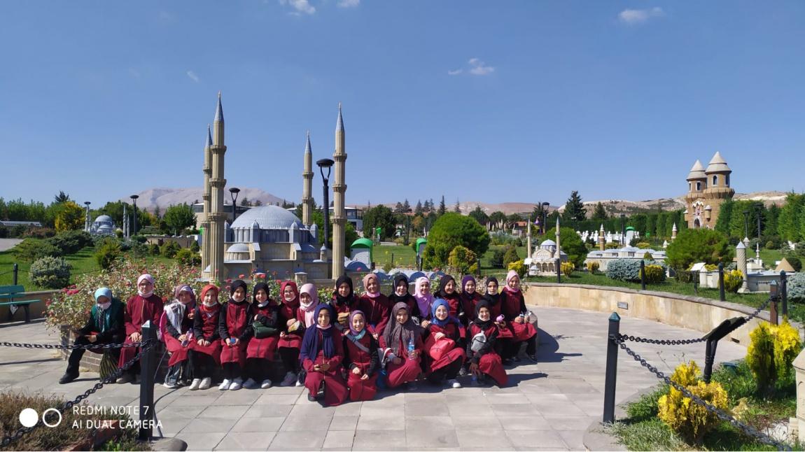 Seksen Binde Devri Alem Parkı Gezisi